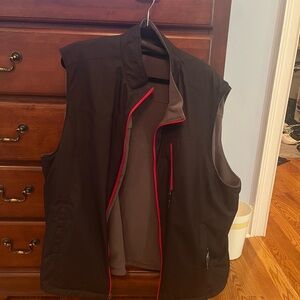 Men’s Izod Black and Red Sleeveless - reversible Vest